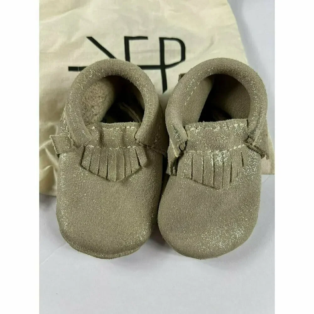 Freshly Picked Gold Sparkle Leather Moccasins Size 2 (US size 4) 6-12 Months